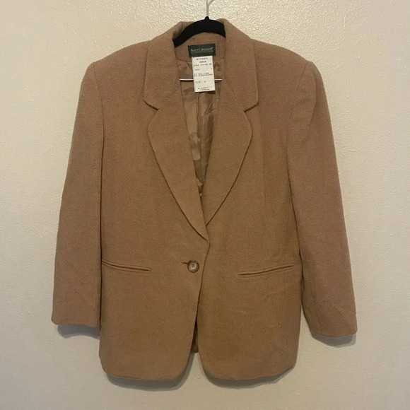 Harve Benard Jackets & Blazers - Vintage Harve Benard Wool And Alpaca Blazer Size 10 Lined Single Button
